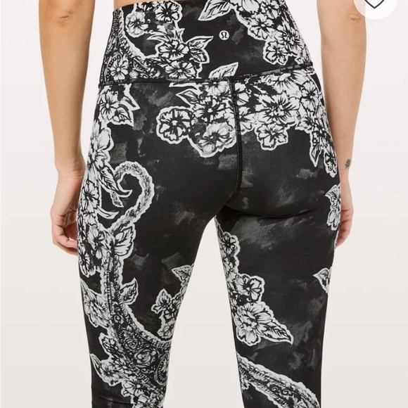 lululemon athletica Black and White Floral Leggings - Picture 12 of 12